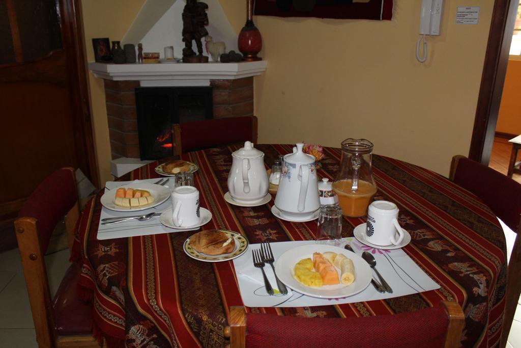Casa De Luis Bed & Breakfast Отавало Екстериор снимка